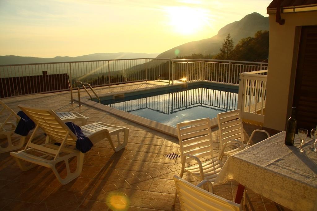 Holiday Home Urlovic Груда Номер фото