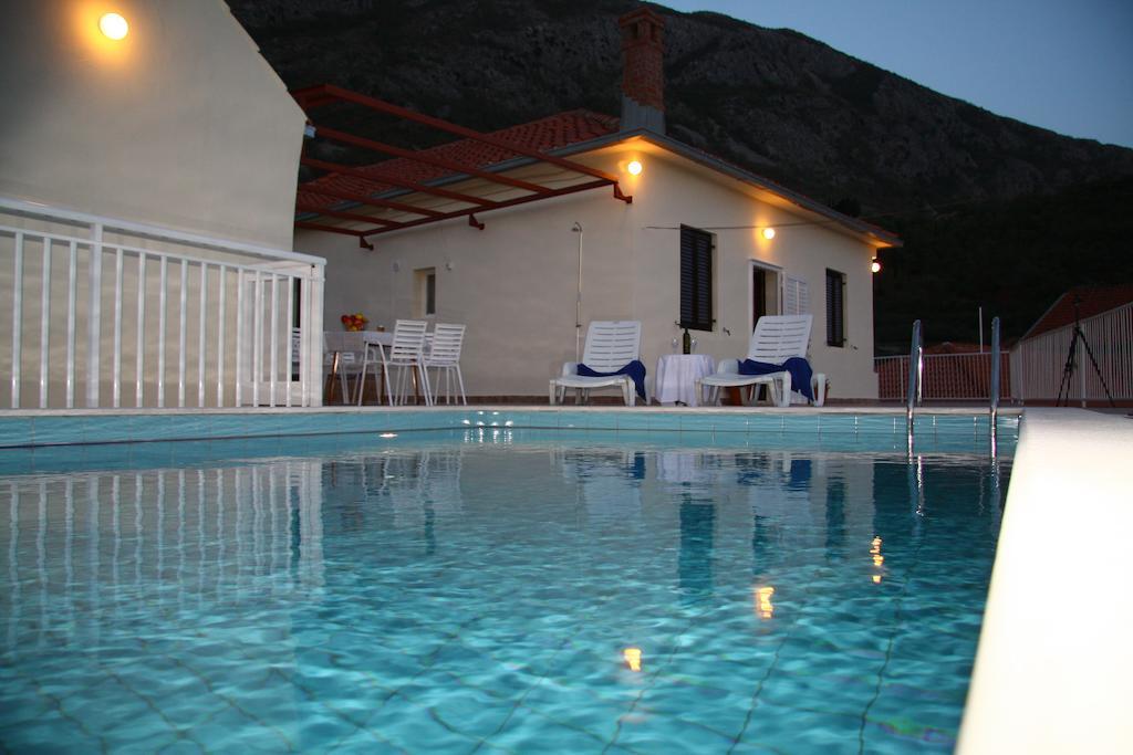 Holiday Home Urlovic Груда Номер фото