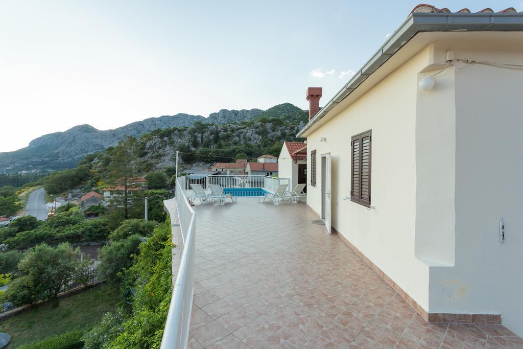 Holiday Home Urlovic Груда Экстерьер фото