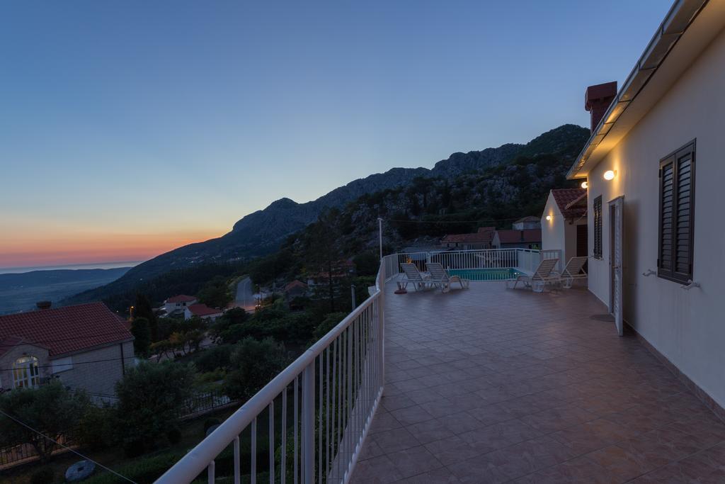 Holiday Home Urlovic Груда Экстерьер фото